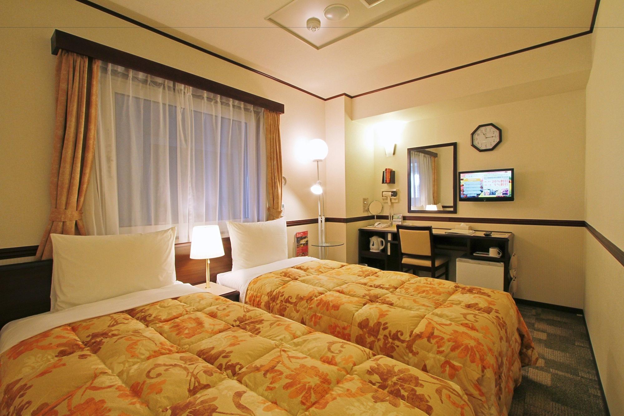 Toyoko Inn Tokyo Eki Shin Ohashi Mae Kültér fotó