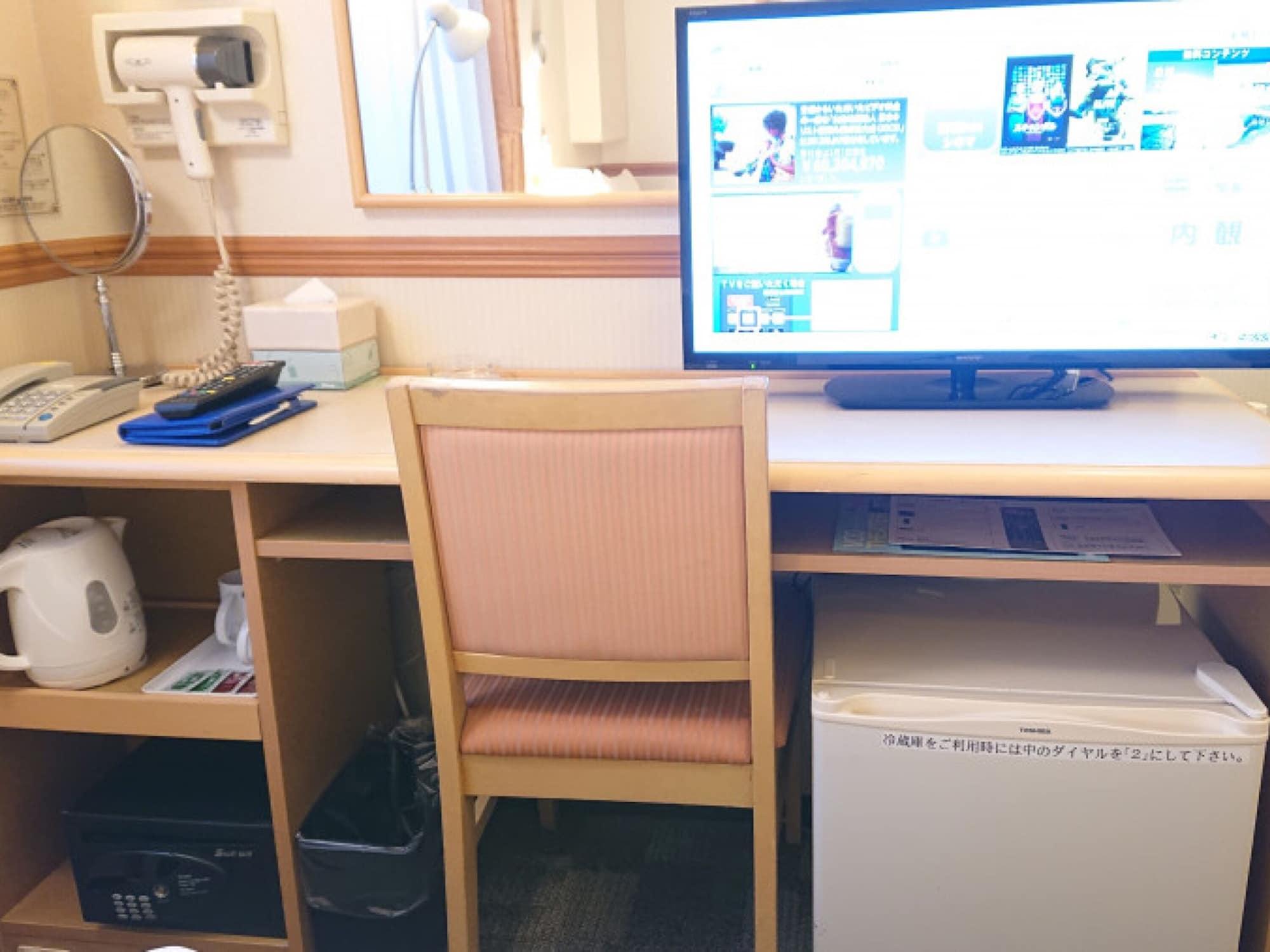 Toyoko Inn Tokyo Eki Shin Ohashi Mae Kültér fotó